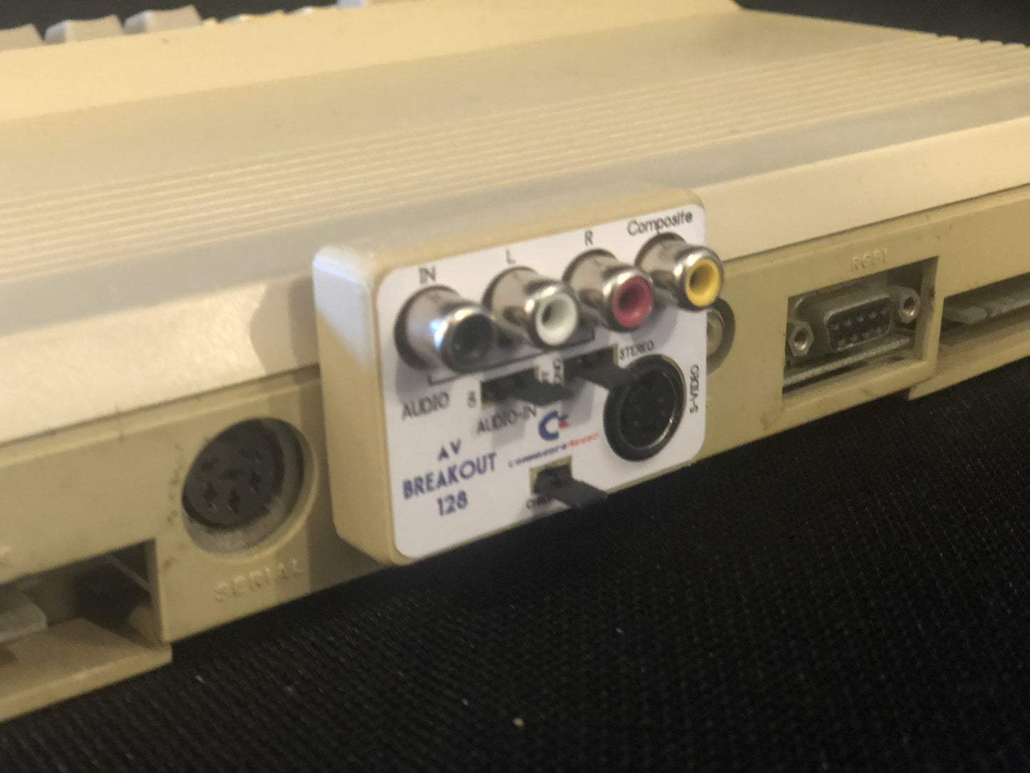 commodore 128, 128D, 128DCR A/V Breakout