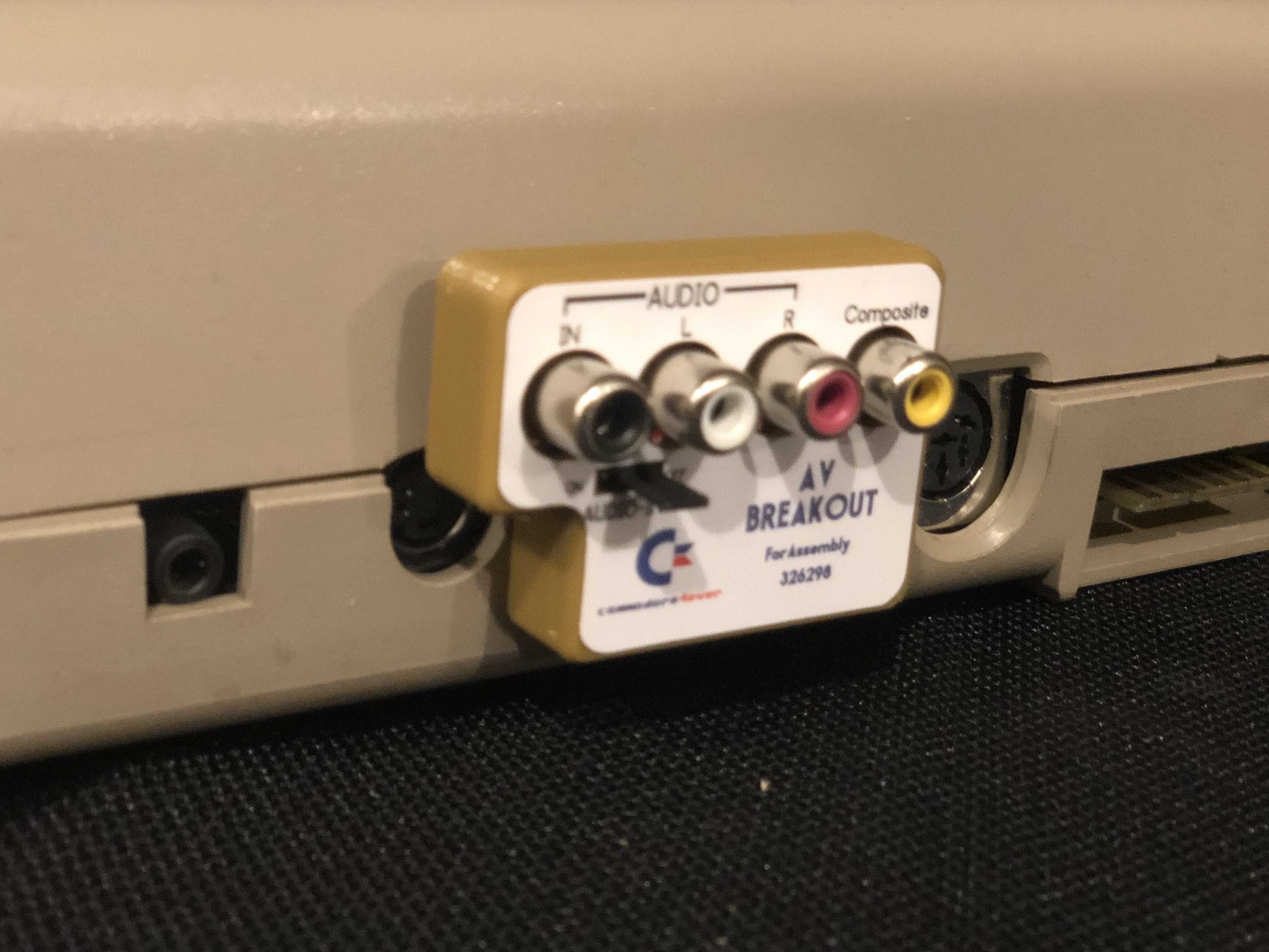 Commodore 64 A/V Breakout 5 pin assembly 326298